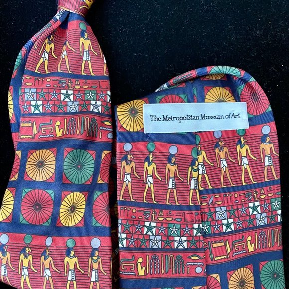 METROPOLITAN MUSEUM OF ART EGYPTIAN 100% SILK TIE - Picture 1 of 8